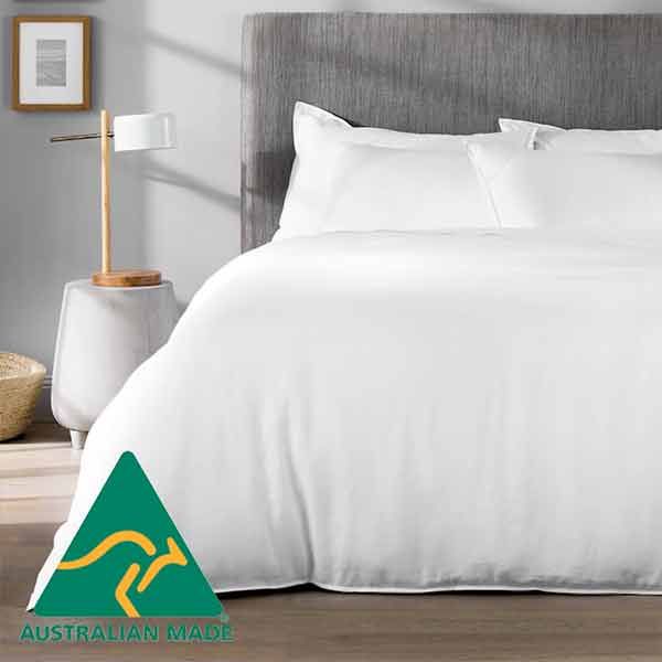 Waterproof Doona Cover  White  Queen